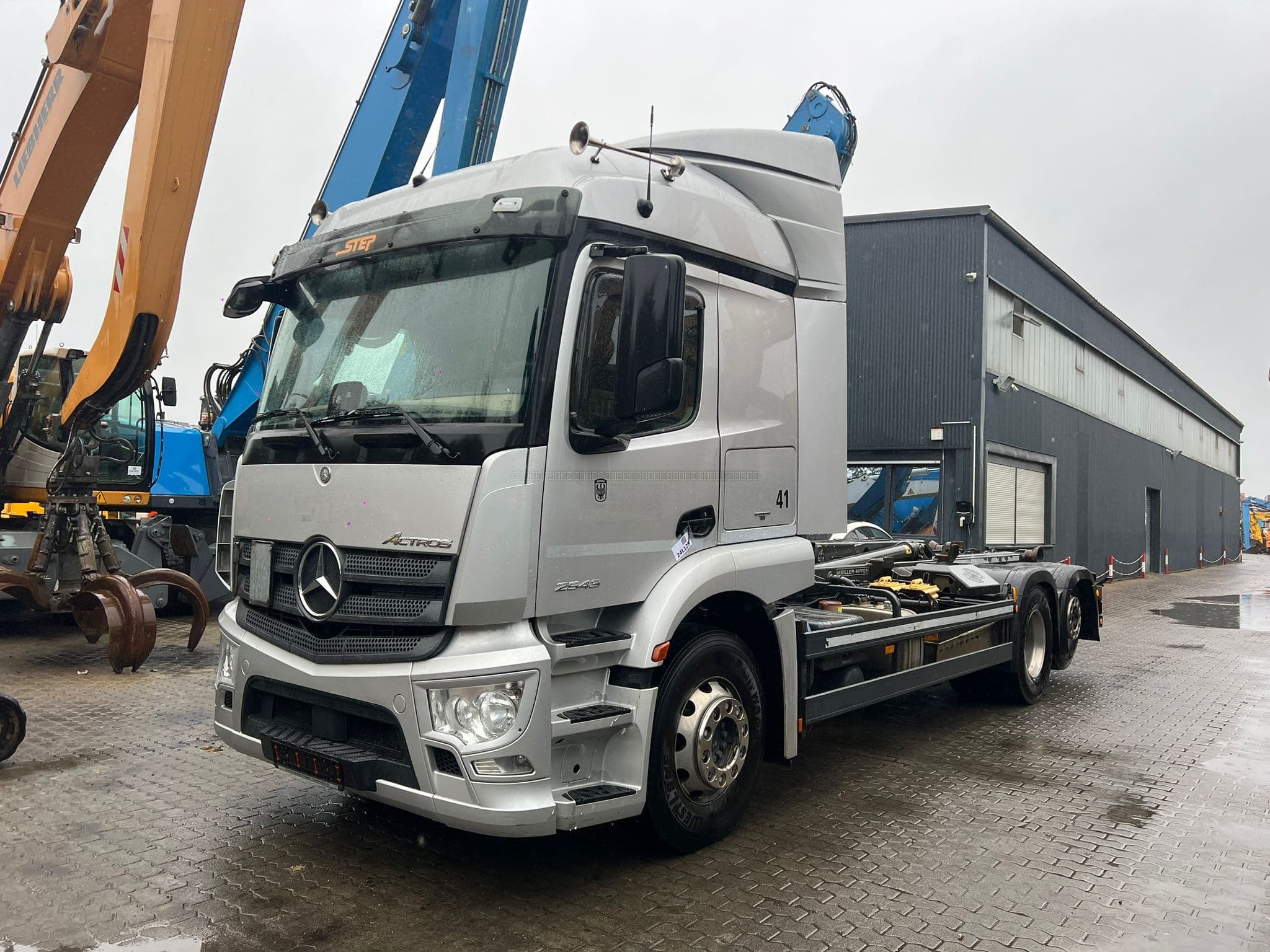 Actros 2543