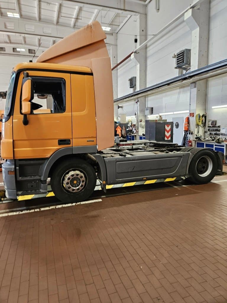 Actros 1841 / AC / 4x2