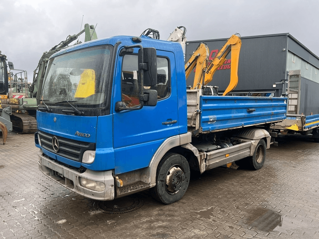 Atego 818 K / Dreiseitenkipper/ Müller Mitteltal /