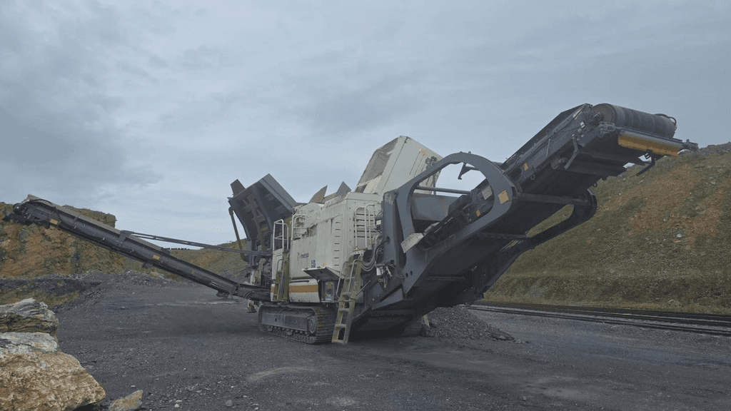 Lokotrack LT 1415 Prallmühle